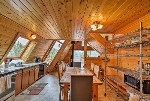 A-Frame Cabin with Mtn Views - 4 Mi to Cripple Creek! image 10